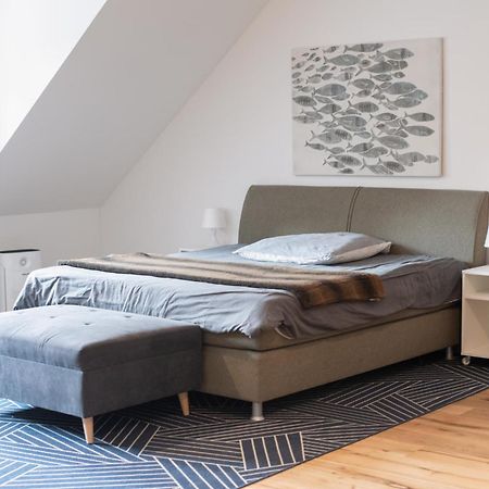 Apartment Mit Parkblick & Massagestuhl Лайпциг Екстериор снимка