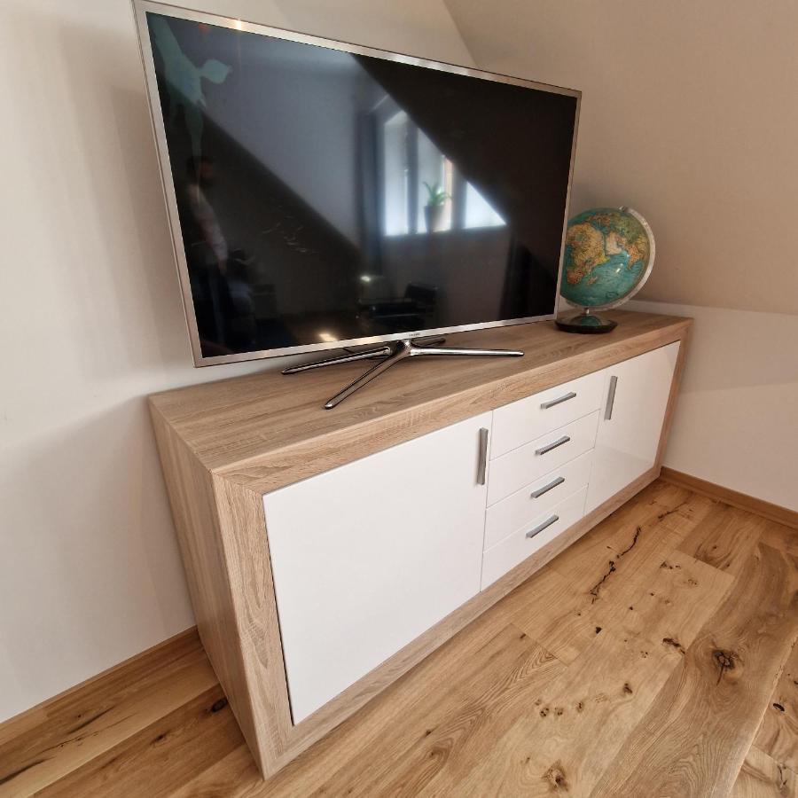 Apartment Mit Parkblick & Massagestuhl Лайпциг Екстериор снимка