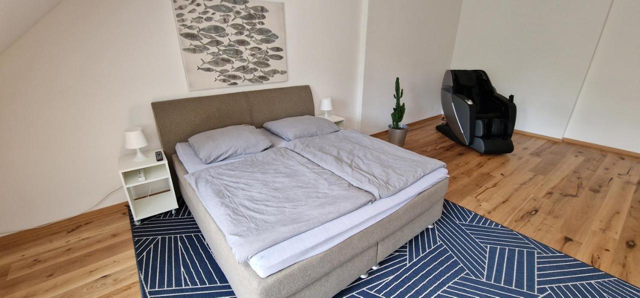 Apartment Mit Parkblick & Massagestuhl Лайпциг Екстериор снимка