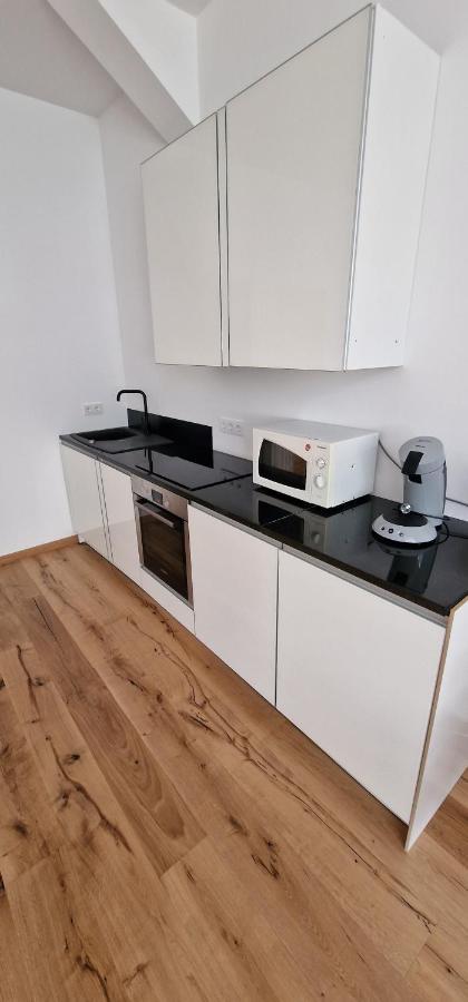 Apartment Mit Parkblick & Massagestuhl Лайпциг Екстериор снимка